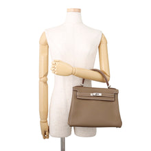 Load image into Gallery viewer, HERMES Kelly Retourne Etoupe Togo Leather Size 28
