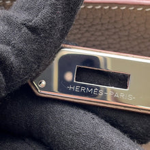 Load image into Gallery viewer, HERMES Kelly Retourne Etoupe Togo Leather Size 28
