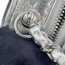 Load image into Gallery viewer, CHANEL Matelasse Heart Shape ChainShoulder Bag SilverAS5764-B21928-NF635 MetalicLambskin
