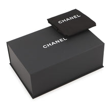 Load image into Gallery viewer, CHANEL Matelasse Heart Shape ChainShoulder Bag SilverAS5764-B21928-NF635 MetalicLambskin
