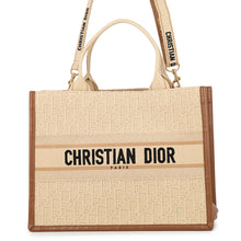 将图像加载到图库查看器中，Dior Book tote Beige/BrownM1324CZCC_M918 Canvas Leather Size Medium

