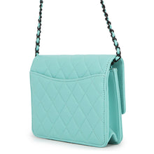 将图像加载到图库查看器中，CHANEL Matelasse Chain wallet Turquoise Lambskin
