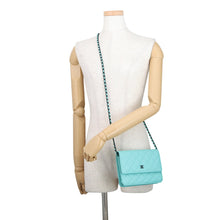 将图像加载到图库查看器中，CHANEL Matelasse Chain wallet Turquoise Lambskin
