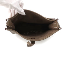 Load image into Gallery viewer, HERMES Evelyne3 Etoupe Taurillon Clemence Size 23
