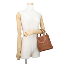 将图像加载到图库查看器中，HERMES In the loop Gold Taurillon Clemence Swift Leather Size 18
