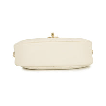 将图像加载到图库查看器中，CHANEL Chain camera bag IvoryAS0137 Leather
