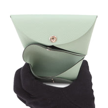 Load image into Gallery viewer, HERMES Calvi Duo Vert Daw Epsom
