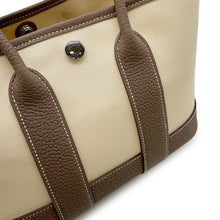 Load image into Gallery viewer, HERMES Neo Garden Etoupe/Vanilla Toile Officier Negonda Leather Size 23

