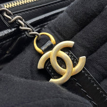 将图像加载到图库查看器中，CHANEL Gabriel de CHANEL Hobo Bag BlackA91810 Aged Calf Leather Size Small
