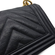 将图像加载到图库查看器中，CHANEL Boy Chanel V Stitch BlackA67085 Caviar Leather Size Small
