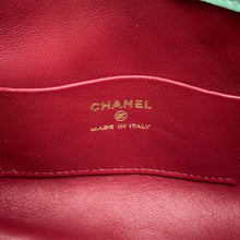 将图像加载到图库查看器中，CHANEL Strap Clutch Bag Light GreenAP5228 Lambskin
