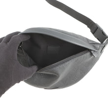 将图像加载到图库查看器中，LOUIS VUITTON Discovery・Bumbag NoirM46036 Monogram Shadow Size PM
