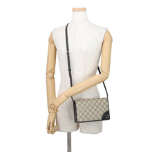 将图像加载到图库查看器中，GUCCI GG Emblem Shoulder Wallet Beige/Black820688 PVC/Leather
