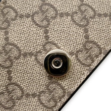 将图像加载到图库查看器中，GUCCI GG Emblem Shoulder Wallet Beige/Black820688 PVC/Leather
