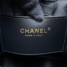 Load image into Gallery viewer, CHANEL CHANEL25 BlackAS5311 Caviar Leather Size Medium
