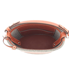 将图像加载到图库查看器中，Delvaux Bread Handbag Brown/Gray Felt Leather Size Mini
