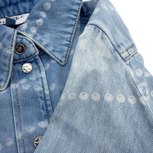 Load image into Gallery viewer, CHANEL Pearl print denim shirt Size 36 Light BlueP79065 V71255 Cotton100%
