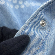 Load image into Gallery viewer, CHANEL Pearl print denim shirt Size 36 Light BlueP79065 V71255 Cotton100%
