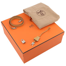 Load image into Gallery viewer, HERMES Kelly Sellier Natural Chamonix Leather Size 32
