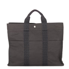 将图像加载到图库查看器中，HERMES Her Line Tote Gray Canvas Size MM
