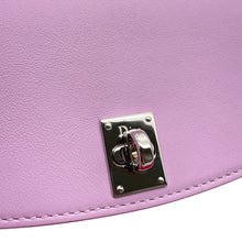 将图像加载到图库查看器中，Dior Turnlock Chain Wallet Pink Leather
