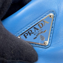 将图像加载到图库查看器中，PRADA Re-edition Shoulder Bag Light Blue1BH204 Leather
