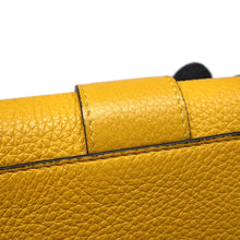 将图像加载到图库查看器中，FENDI Micro Flat Baguette Shoulder Pochette Yellow7M0311 Leather

