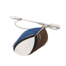 将图像加载到图库查看器中，LOUIS VUITTON Arrow FeatherBrooch Silver/Multicolor Metal
