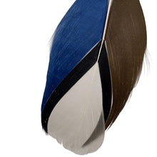将图像加载到图库查看器中，LOUIS VUITTON Arrow FeatherBrooch Silver/Multicolor Metal
