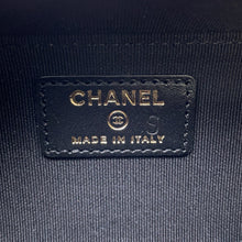 将图像加载到图库查看器中，CHANEL Boy Chanel Mini Chain Clutch BlackAP2708 Caviar Leather

