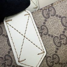 Load image into Gallery viewer, GUCCI GG Supreme Reversible Tote Beige/Ivory368568 GG Supreme Leather
