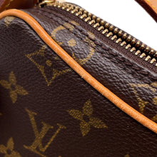 Load image into Gallery viewer, LOUIS VUITTON Pochette・Croissant RedM51510 Monogram
