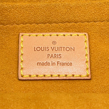 Load image into Gallery viewer, LOUIS VUITTON Flat shopper BlueM95018 Monogram Denim
