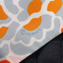 将图像加载到图库查看器中，HERMES Twilly Bingata Orange/Multicolor Silk100%
