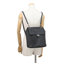 将图像加载到图库查看器中，CHANEL V Stitch Backpack BlackA91121 Lambskin
