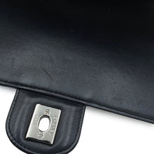 将图像加载到图库查看器中，CHANEL V Stitch Backpack BlackA91121 Lambskin

