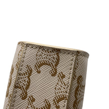 将图像加载到图库查看器中，CELINE Vertical hippopotamus Ivory/Tan194372 PVC Leather Size Mini
