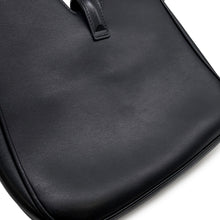将图像加载到图库查看器中，CELINE Seize 16 Shoulder Bag Black120693 Leather
