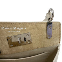 将图像加载到图库查看器中，Maison Margiela Maison Margiela Snatched Shoulder Bag GreigeS56WG0168P4745T2003 Leather Size Small
