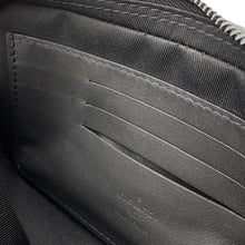 Load image into Gallery viewer, LOUIS VUITTON Pochette Volga NoirM55703 Monogram・Taurillon
