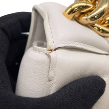 将图像加载到图库查看器中，Bottega Veneta Cassette ChainShoulder Bag White631421 Leather
