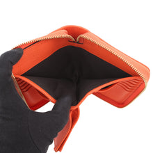 将图像加载到图库查看器中，GUCCI Zip AroundWallet Orange420113 Leather
