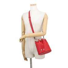 将图像加载到图库查看器中，Christian Louboutin BY MY SIDE bucket bag Red/Black3235080R297 Leather
