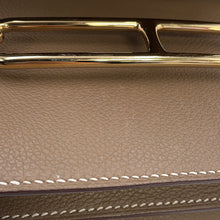 Load image into Gallery viewer, HERMES Sac Roulis Roulis Etoupe Evercolor Size Mini
