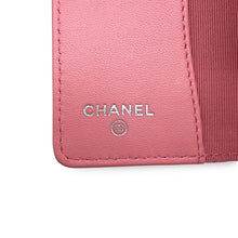 Load image into Gallery viewer, CHANEL Matelasse 6-Key Case PinkA31503 Lambskin
