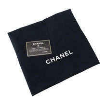 将图像加载到图库查看器中，CHANEL Matelasse Medallion Tote BeigeA01804 Caviar Leather
