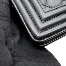 将图像加载到图库查看器中，CHANEL Boy Chanel BlackA92193 Lambskin Size Large
