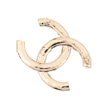 Load image into Gallery viewer, CHANEL CC Logo Brooch Champagne Gold Metal
