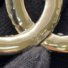 将图像加载到图库查看器中，CHANEL CC Logo Brooch Silver Metal
