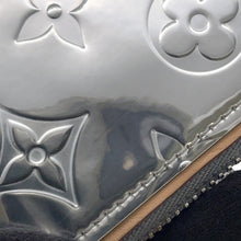 Load image into Gallery viewer, LOUIS VUITTON Zippy wallet Vertical SilverM80808 Monogram・Mirror
